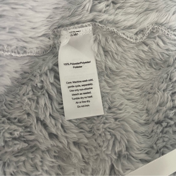 Berkshire Home Cozy All Day Plush Dreamer Robe - Picture 4 of 4